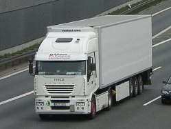 Iveco-Stralis-AS-weiss-(Willann)-0104-1