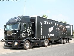 Iveco-Stralis-AS-II-440-S-45-schwarz-240507-02