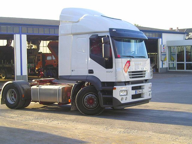 Iveco-Stralis-AT-440S40-weiss-(Reck).jpg - Iveco Stralis AT 440 S 40Marco Reck