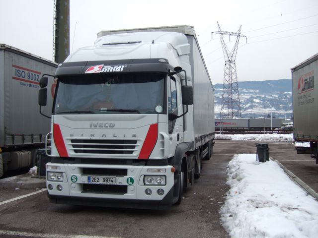 Iveco-Stralis-AT-440S40-weiss-Fustinoni-161205-01-CZ.jpg - Iveco Stralis AT 440 S 40G. Fustinoni
