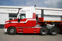 Iveco-Strator-AS-440-S-56-Helmer-PvUrk-300609-01