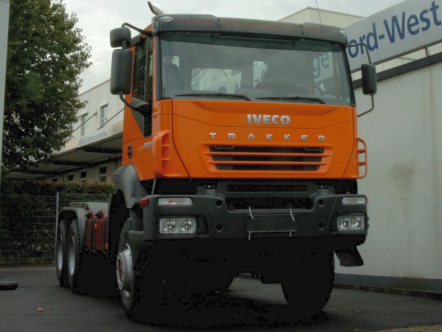 Iveco-Trakker-260-T-38-orange-Scholz-010506-01.jpg - Iveco Takker 260 T 38Timo Scholz