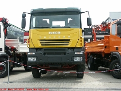 Iveco-Trakker-340T44-gelb-200505-02