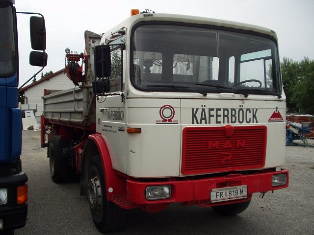 MAN-F8-19280-Kipper+Kran-2-(Kaeferboeck).jpg - MAN F8 19.280Firma Käferböck