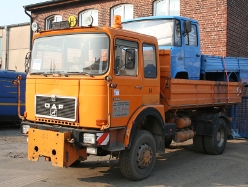 MAN-F8-19240-orange-Reck-110507-01
