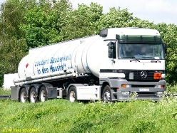 MB-Actros-1843-weiss-080504-1