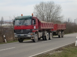 MB-Actros-3343-rot-DS-300610-01
