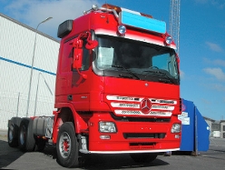 MB-Actros-MP2-3354-MP2-rot-Schiffner-080706-01