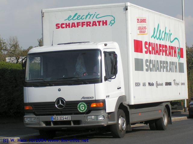 MB-Atego-812-Schaffrath-301004-2.jpg - v