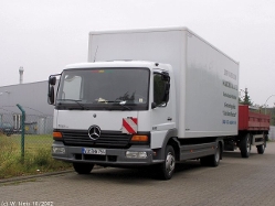 MB-Atego-815-Koffer-weiss