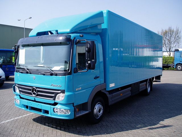 MB-Atego-II-818-blau-Hobo-290405-01.jpg - Mercedes-Benz Atego 818Klaas Hobo