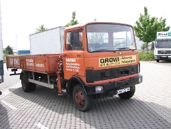 MB-LP-813-Growi-Weddy-020907-01