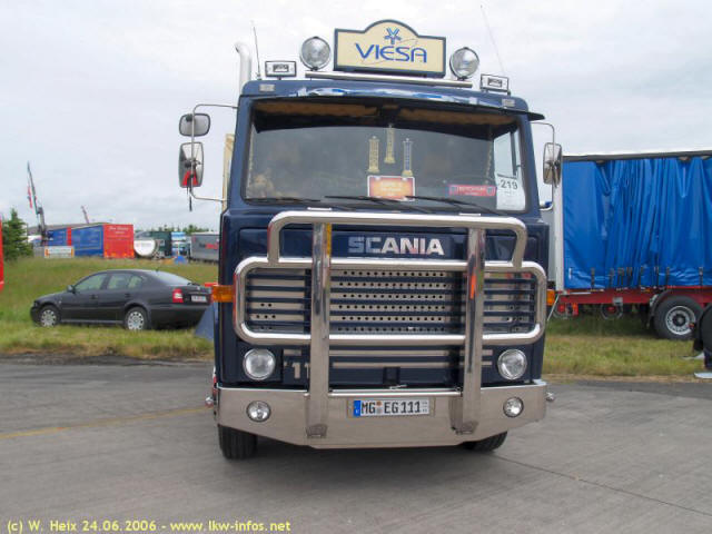 Scania-111-blau-250606-02.jpg - Scania LB 111