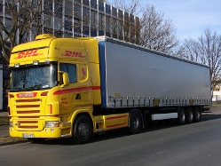 Scania-R-420-DHL-Weddy-141108-01