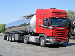 Scania-R-420-Freytag-Szy-150708-02