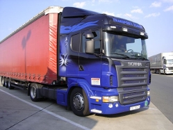 Scania-R-420-blau-schwarz-Gleisenberg-300505-01