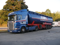 Scania-R-420-IINTRA-Holz-260808-01