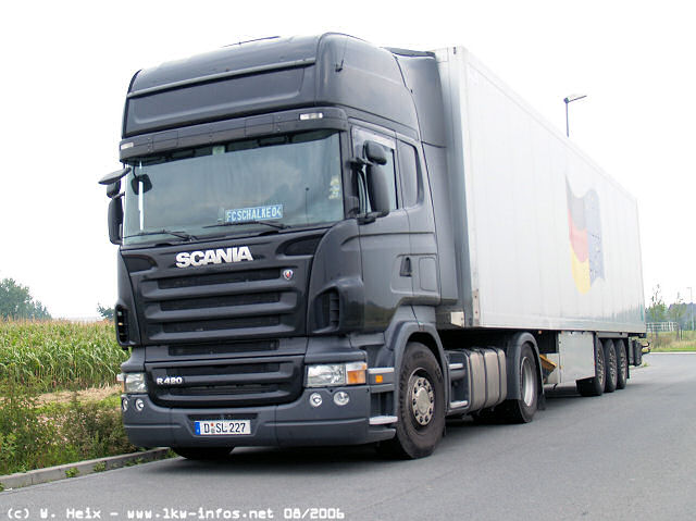 Scania-R-420-schwarz-280806-01.jpg - Scania R 420
