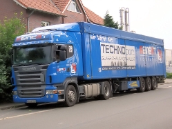 Scania-R-420-Reinert-Szy-150708-01