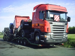 Scania-R-420-rot-Rolf-310705-01