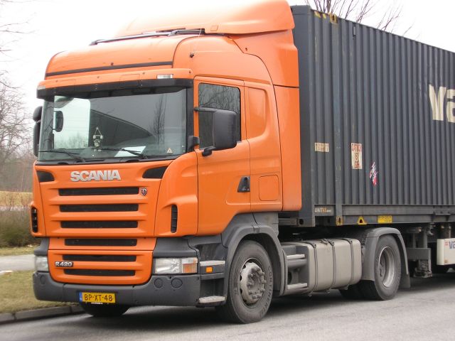 Scania-R-420-orange-Wihlborg-040405-01-NL.jpg - Scania R420Henrik Wihlborg