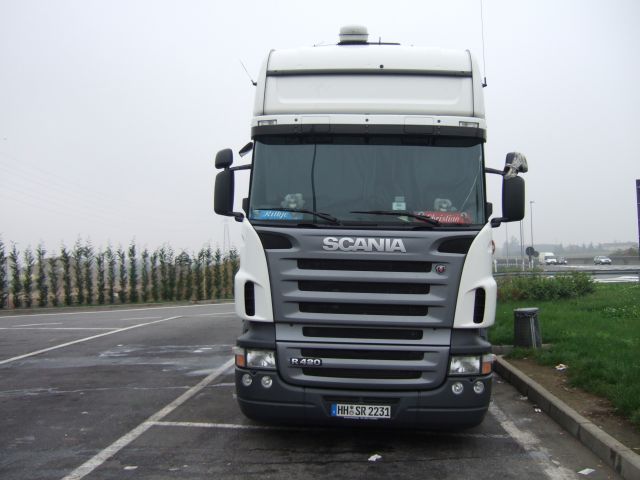 Scania-R-420-weiss-Fustinoni-221105-02.jpg - Scania R420G. Fustinoni