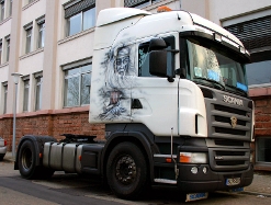 Scania-R-420-weiss-Ackermans-251007-01