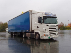 Scania-R-420-weiss-Holz-180107-01