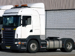 Scania-R-470-weiss-Ackermans-251007-02