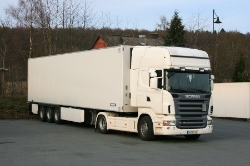 Scania-R-440-weiss-Bornscheuer-061010-02