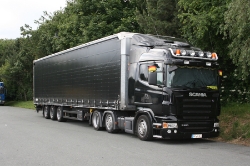 Scania-R-480-schwarz-Bornscheuer-061010-01