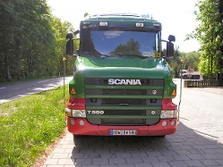 Scania-T-580-rot-gruen-Hensing-050606-01