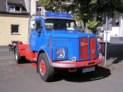 Scania-LS-110-blau-Koster-111106-01