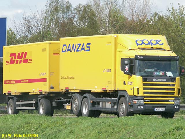 Scania-124-L-420-DHL-190404-1.jpg
