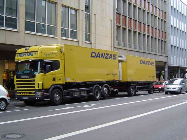 Scania-124-L-420-Danzas-MMartin-311204-01.jpg - M. Martin