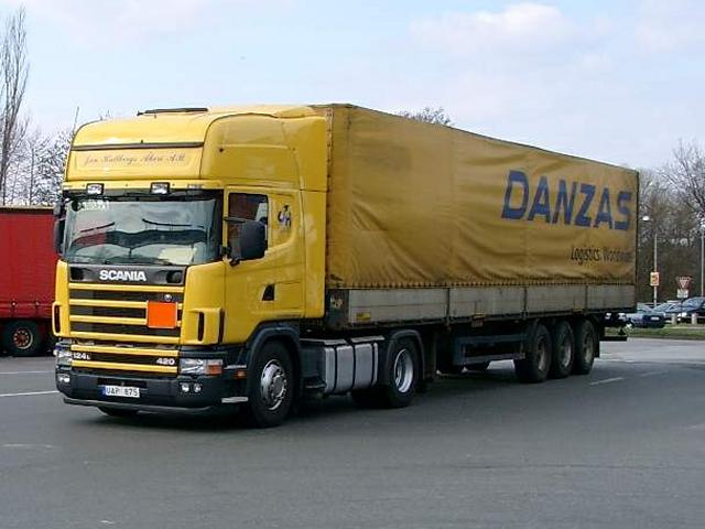 Scania-124-L-420-Danzas-Willann-200404-1.jpg - Michael Willann