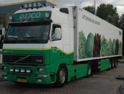 Volvo-FH12-460-Dijco-Schiffner-250306-01