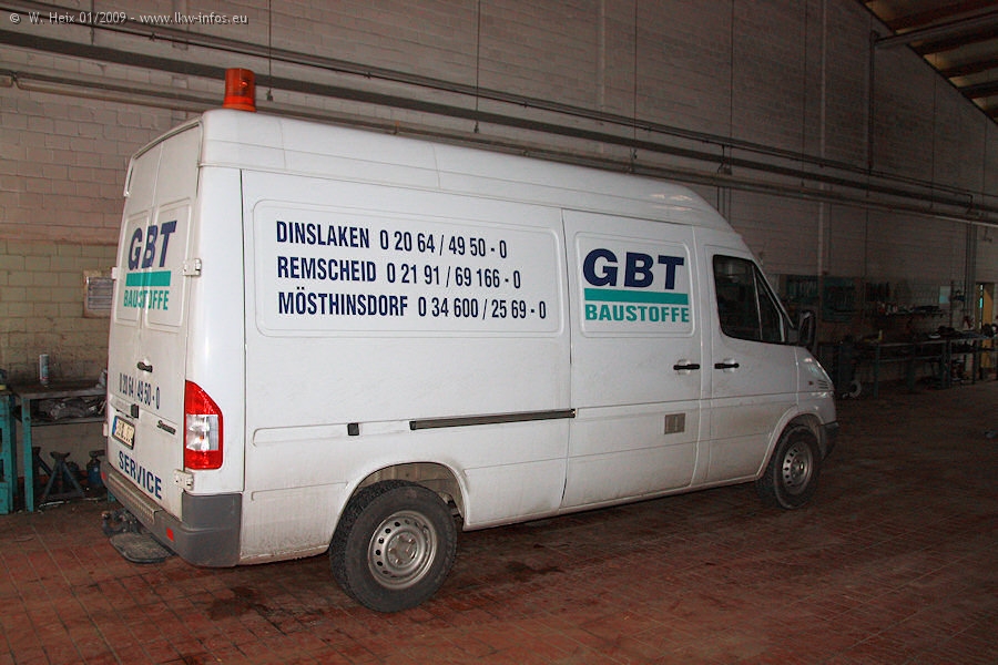 MB-Sprinter-CDI-GBT-040109-02.jpg