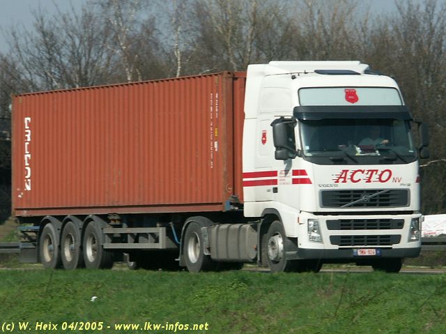 Volvo-FH12-Acto-010403-01-B.jpg