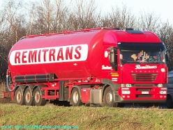 Iveco-Stralis-AS-Remitrans-100105-1-B