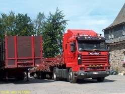 Scania-143-H-Tieflader-rot-(B)