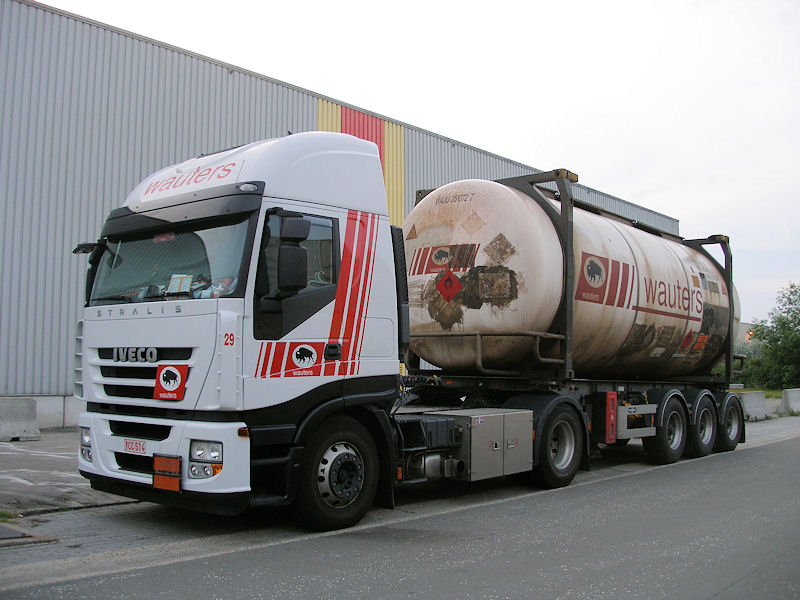 BE-Iveco-Stralis-AS-Wauters-Holz-300609-01.jpg - Frank Holz