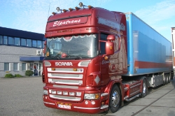 BE-Scania-R-580-Elpatrans-Holz-150810-01
