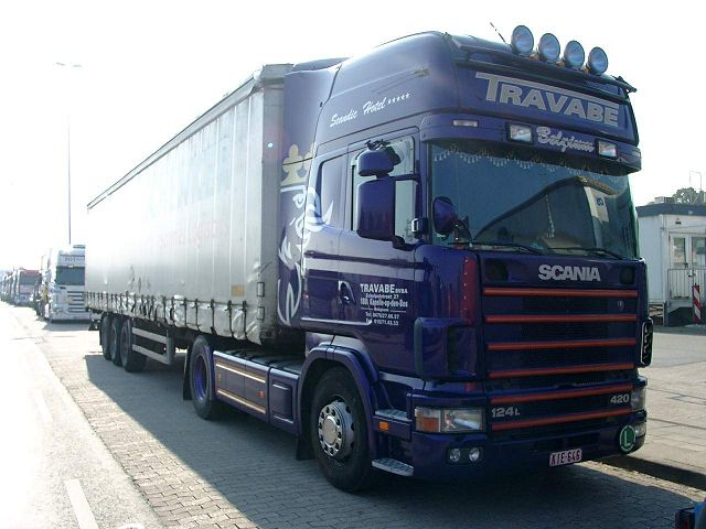 Scania-124-L-420-Travabe-Willann-151005-01-B.jpg - Michael Willann