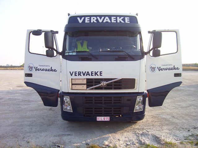 Volvo-FH-400-Verwawke-AThomas-210706-04-B.jpg - A. Thomas