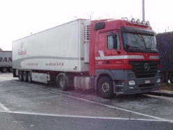 MB-Actros-1844-MP2-rot-Holz-180406-01-B
