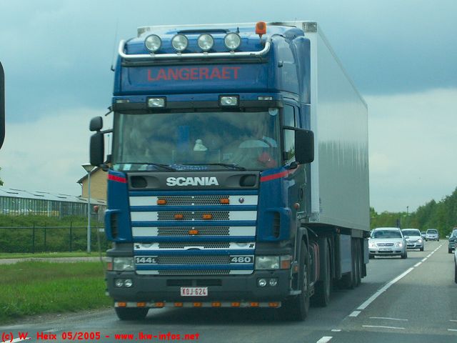 Scania-144-L-530-Langeraet-090505-01-B.jpg