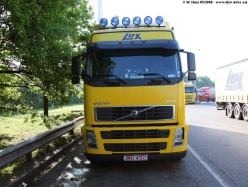 BE-Volvo-FH12-420-Lux-090508-03