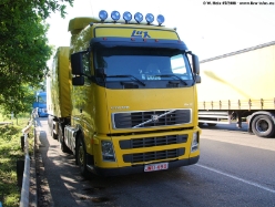 BE-Volvo-FH12-420-Lux-090508-04