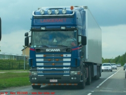 Scania-144-L-530-Langeraet-090505-01-B